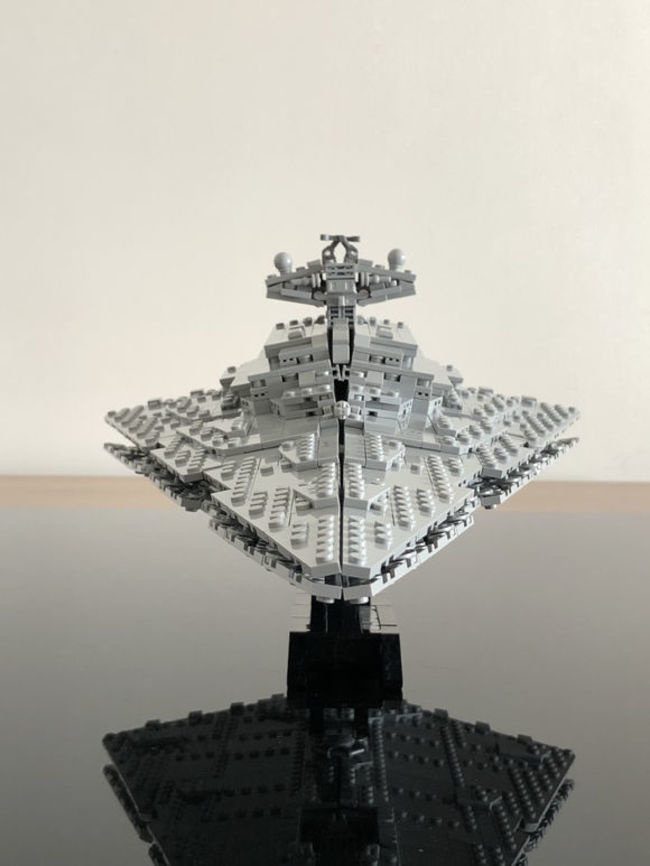 Review MOC 18916 The Empire over Jedha City By Onecase