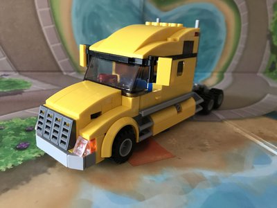 Review LEPIN 02036 - City Truck (3221)